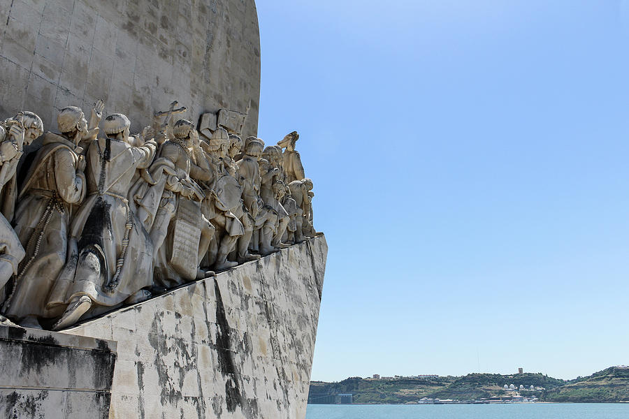 Monument to the Discoveries Photograph by Fabiano Di Paolo