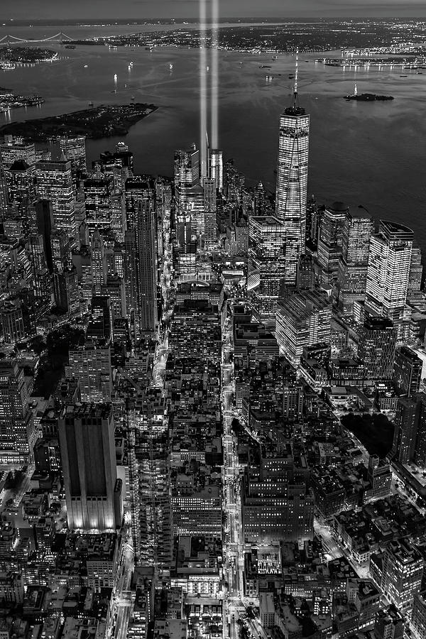 New York City Remembers September 11 - BW #1 Photograph by Susan Candelario