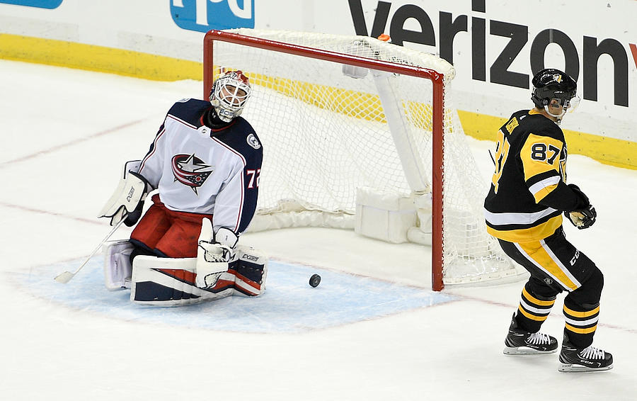 NHL: DEC 27 Blue Jackets at Penguins #1 Photograph by Icon Sportswire