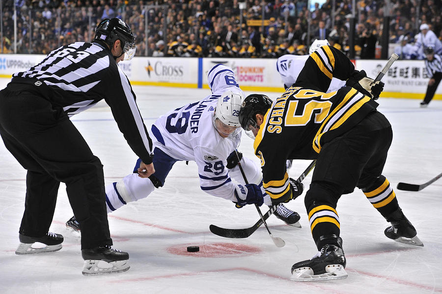 NHL: NOV 11 Maple Leafs at Bruins #1 Photograph by Icon Sportswire
