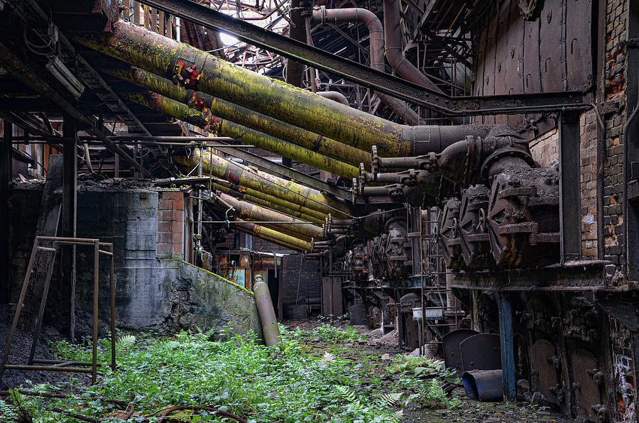 Exploring an abandoned Power plant TOXEL! 