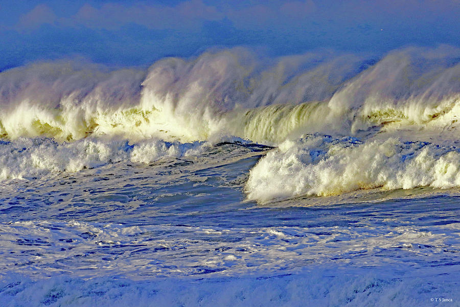 Pacific Wave In The Morning Sun And Wind #1 Digital Art by Tom Janca