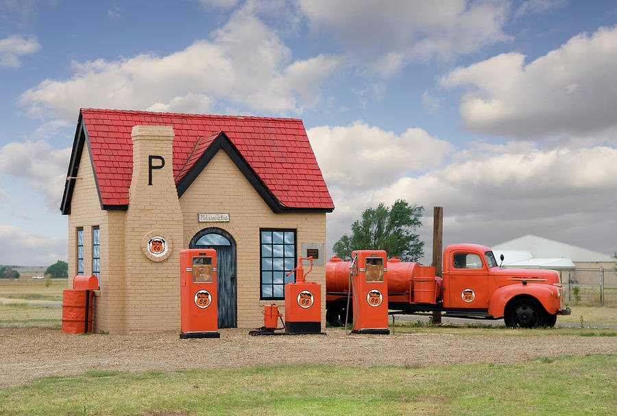 Phillips 66 Service Station McLean Texas #1 Photograph by Bob Pardue