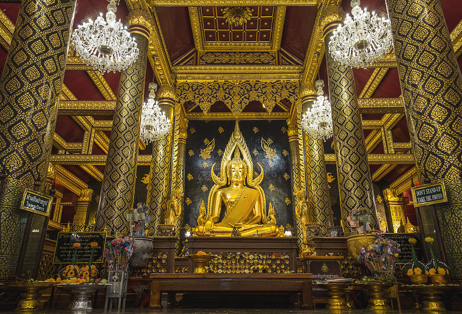 Phra Buddha Chinnarat at Phra Si Rattana Mahathat Temple, Phitsanulok, Thailand #1 Photograph by Lifeispixels