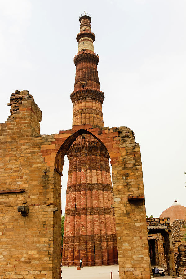 Qutab Minar, Delhi #1 Photograph by Aashish Vaidya