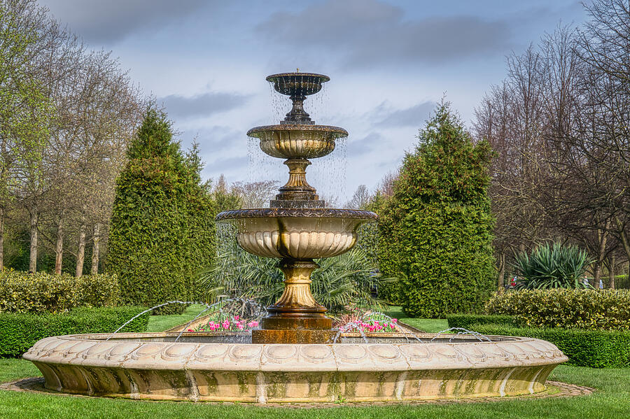 Fountain Photograph - Regents Park  Fountain #1 by Raymond Hill