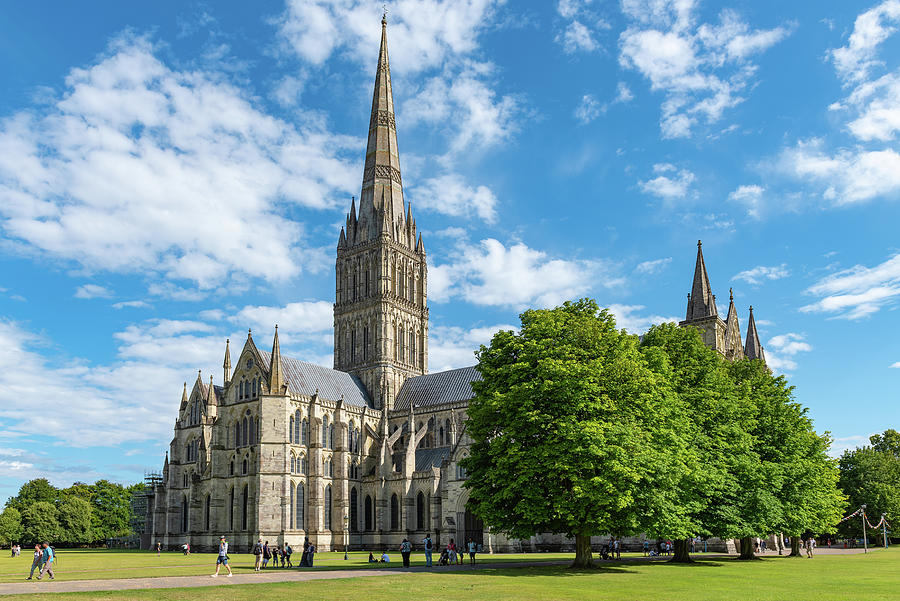 Salisbury Cathedral #1 Photograph by Gary Eason