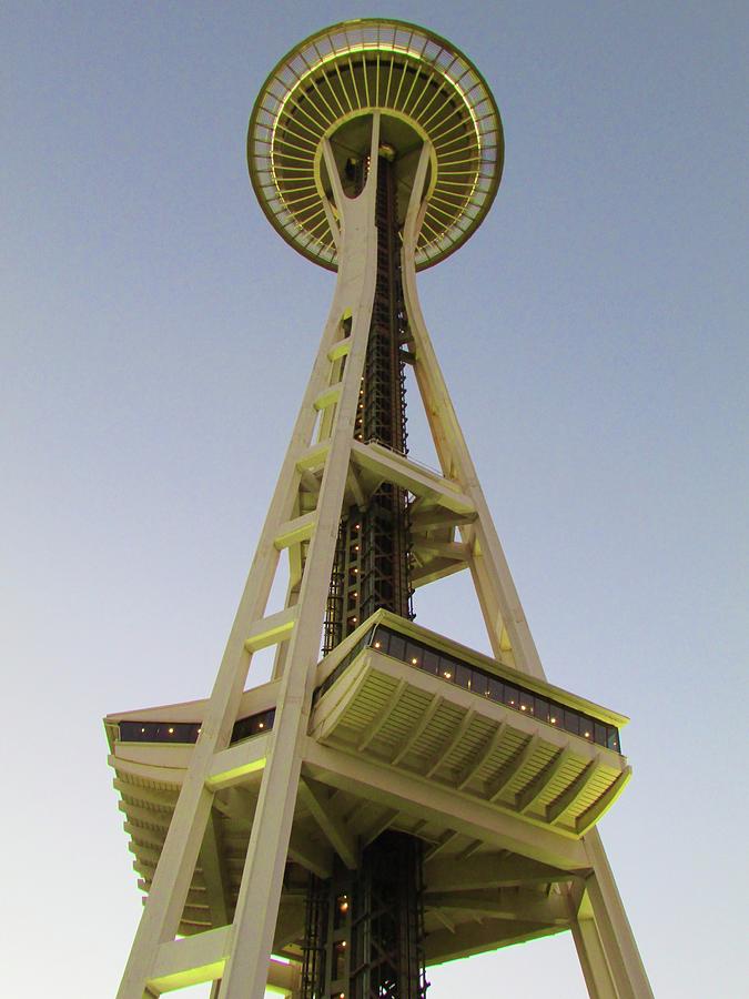 Seattles Space Needle Photograph By Tom Zugschwert 