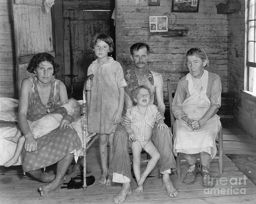 Sharecropper Family, 1936 #1 Photograph by Granger