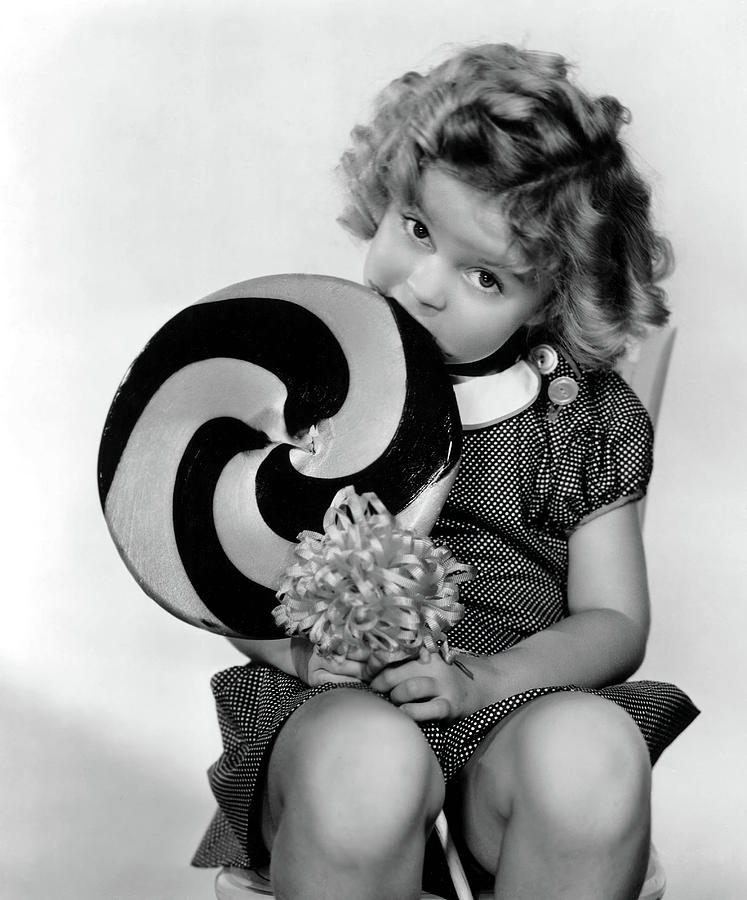 SHIRLEY TEMPLE in BRIGHT EYES -1934-, directed by DAVID BUTLER. #1 Photograph by Album