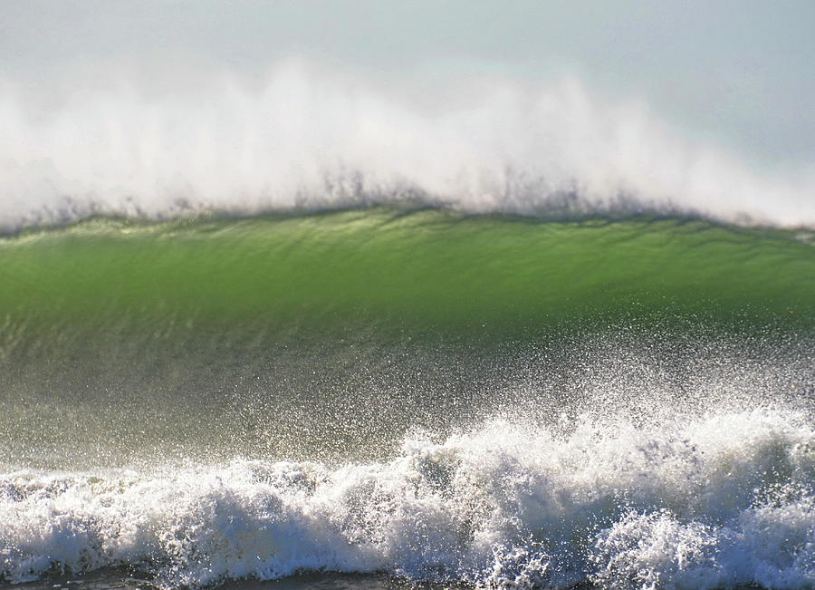 Smokin Wave on the Run. #1 Photograph by Richard Worthington