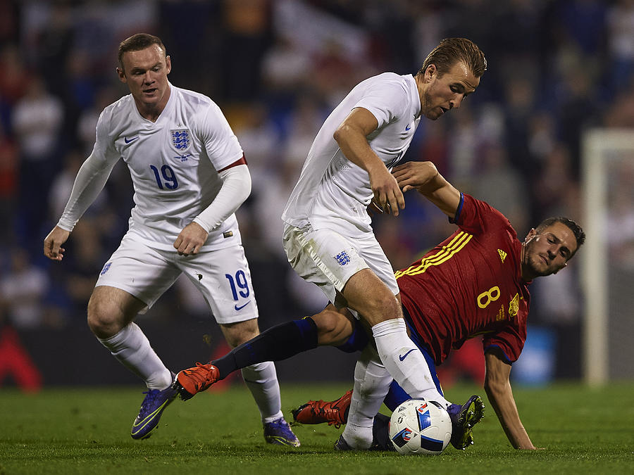 Spain v England - International Friendly #1 Photograph by Manuel Queimadelos Alonso