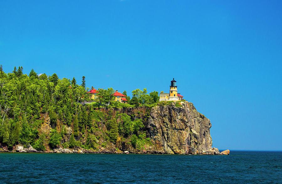 Spilt Rock Lighthouse Photograph by Jim Schwabel | Pixels