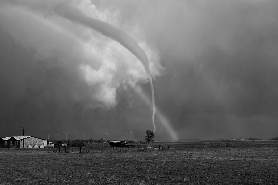 Storm Chasing 5053 Photograph