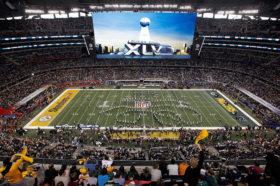 Super Bowl XLV #1 Photograph by Tom Pennington