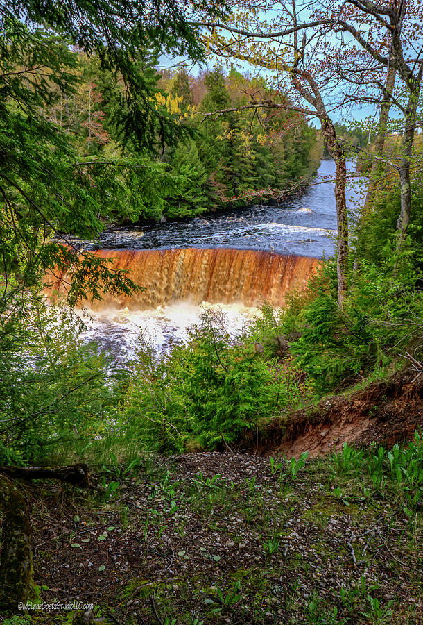 Tahquamenon Upper Falls #1 Photograph by LeeAnn McLaneGoetz McLaneGoetzStudioLLCcom
