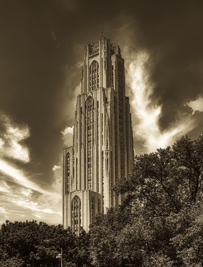 University Of Pittsburgh Photograph - The Cathedral Of Learning - University Of Pittsburgh #1 by Mountain Dreams