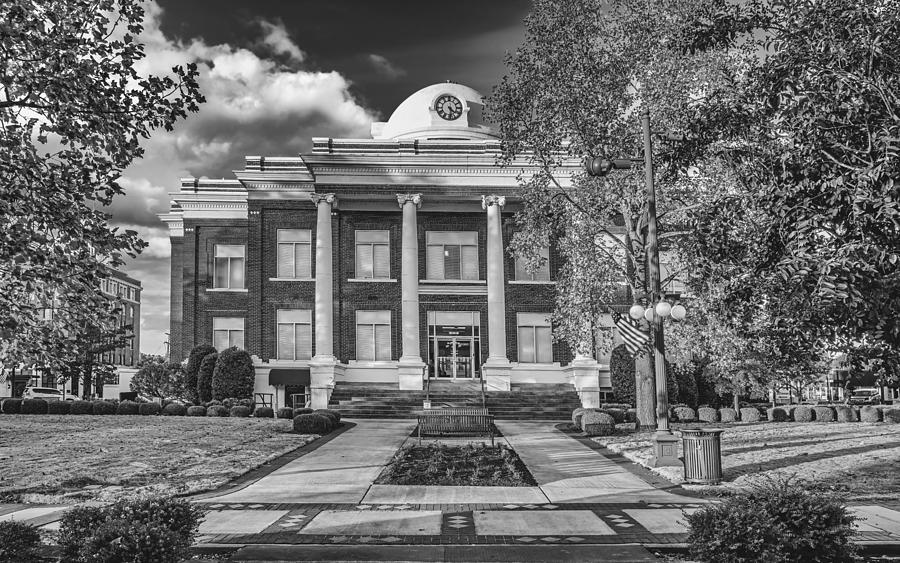 The Dyer County Courthouse #1 Photograph by Mountain Dreams Fine Art