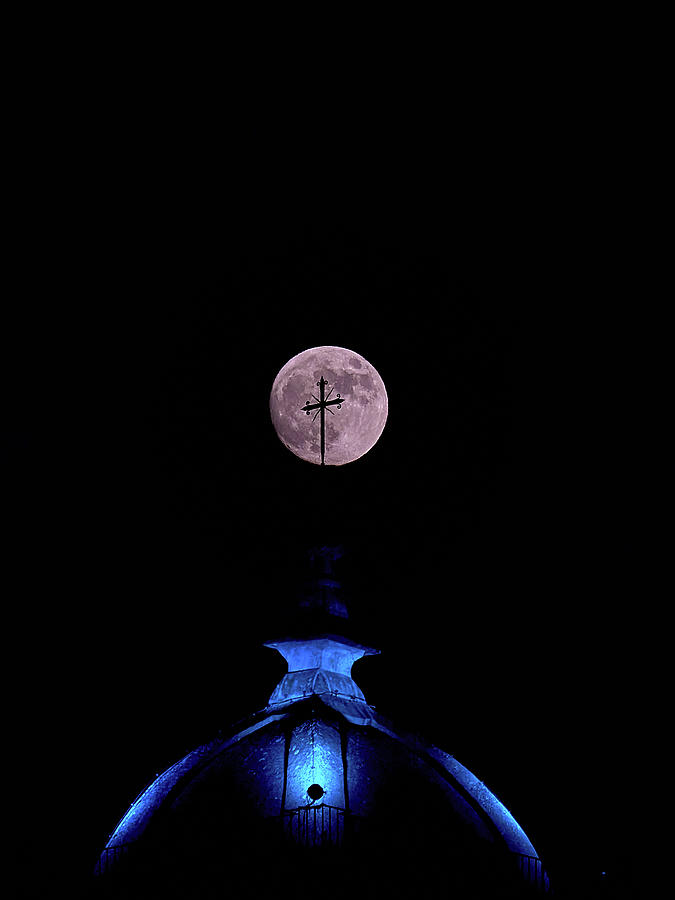 lunar cross
