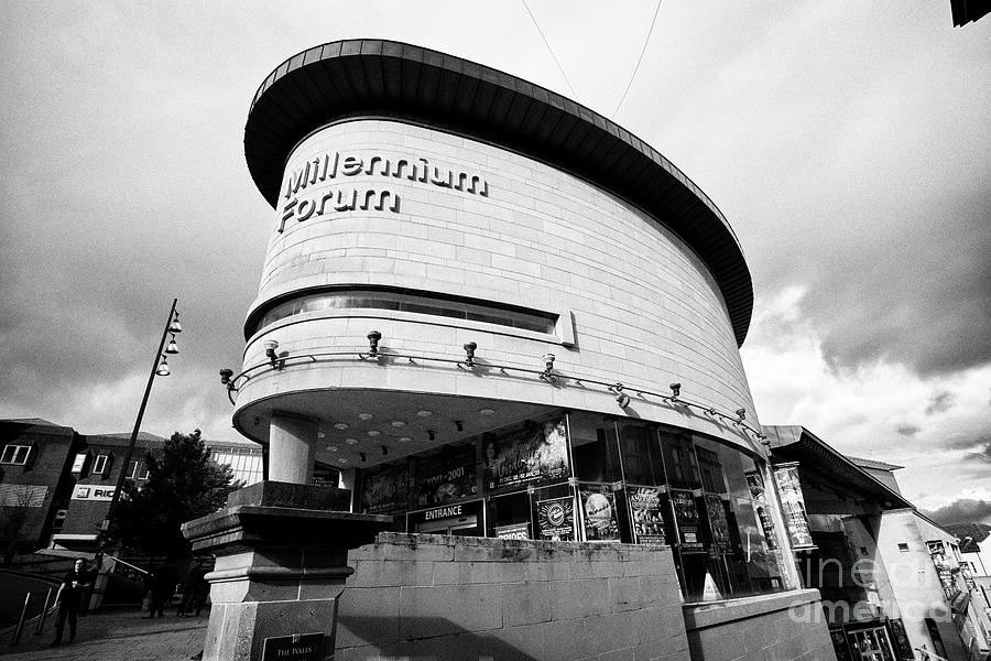 The millennium forum theatre and conference centre derry londonderry