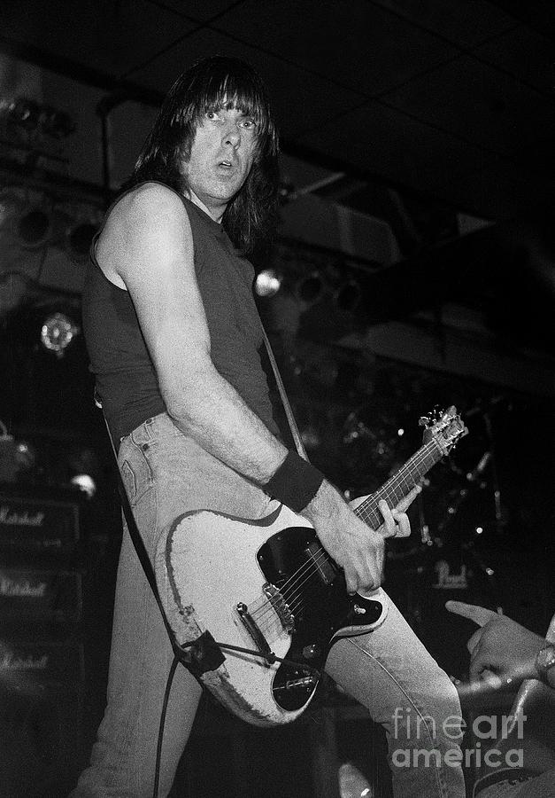 The Ramones Johnny Ramone Photograph By Concert Photos Pixels