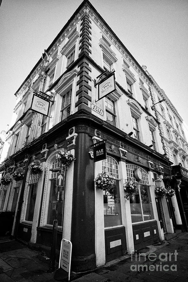 The Saddle Inn pub listed building on dale street Liverpool merseyside ...