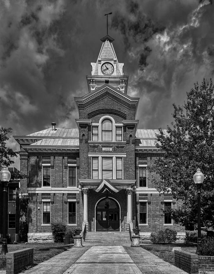 Architecture Photograph - The Simpson County Courthouse - Franklin, Kentucky #1 by Mountain Dreams