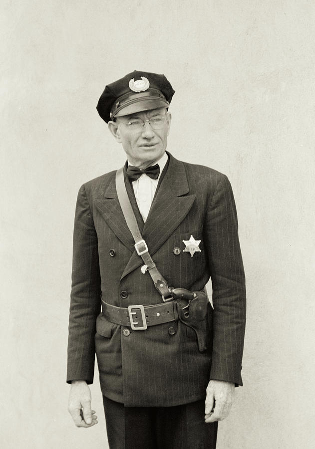 Black And White Photograph - The Town Policeman - Litchfield, Minnesota 1939 #1 by John Vachon