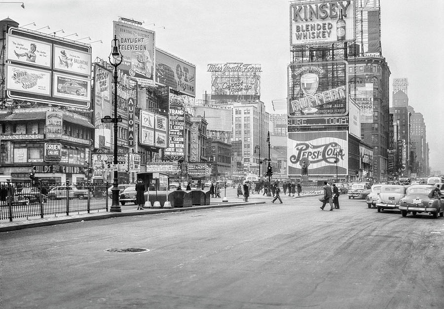 Times Square, 1948, New York Photograph by Peter Bennett