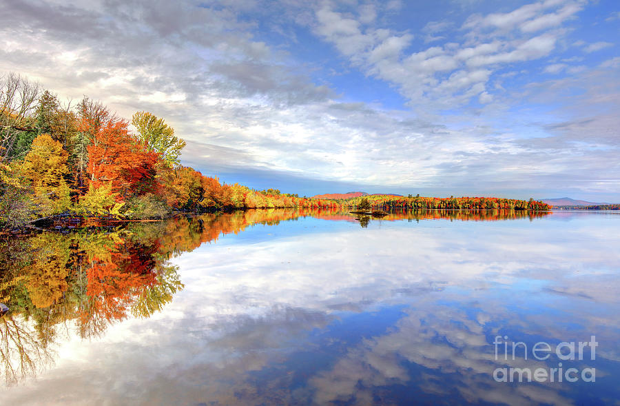 Umbagog Lake: Your Maine-iacal New Hampshire Escape!