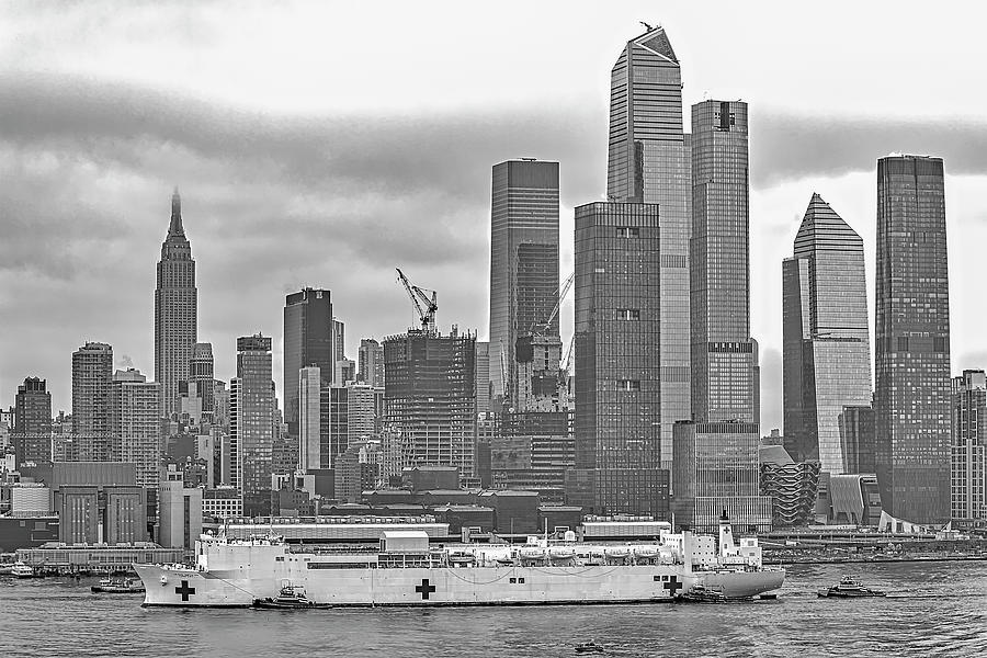 USNS Comfort NYC BW #1 Photograph by Susan Candelario