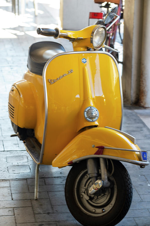 Kvinde værdighed værdi Vintage Piaggio Vespa In Yellow Color Photograph by Cardaio Federico -  Pixels