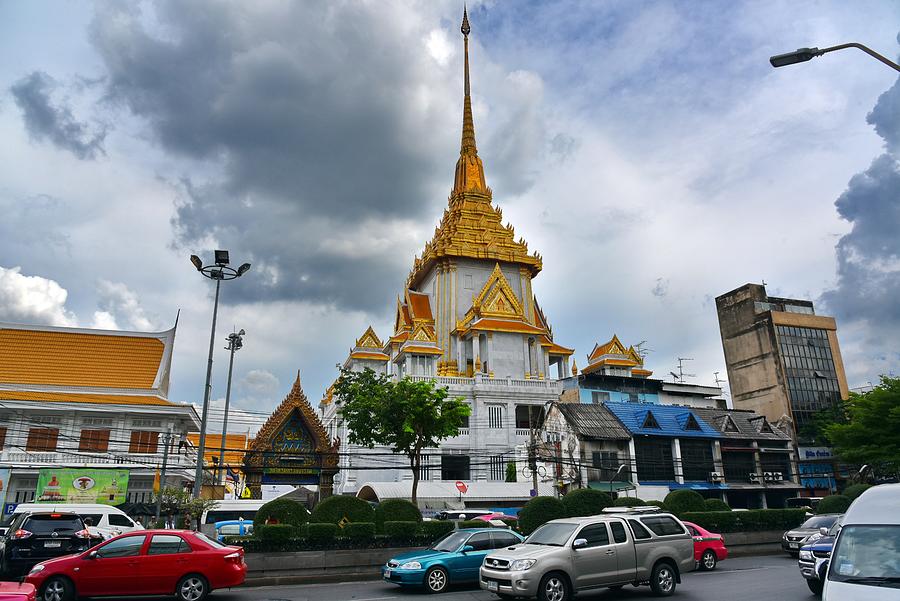 Wat Traimit buddhist temple at bangkok city thailand. Photograph by Vincent Jary