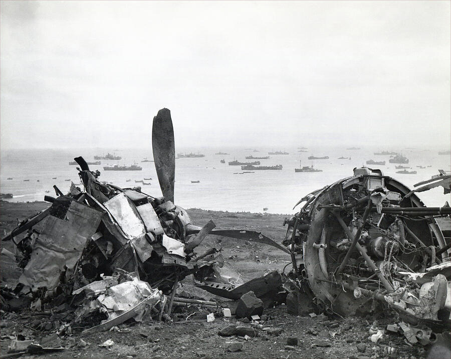 WW2 - Iwo Jima, Feb 1945 Photograph by War Photographer - Fine Art America