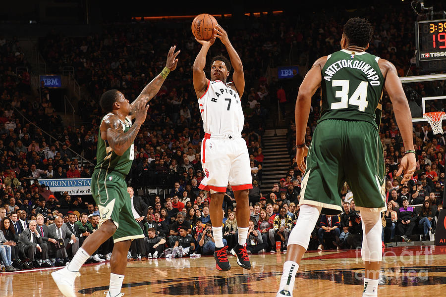 Kyle Lowry #10 Photograph by Ron Turenne