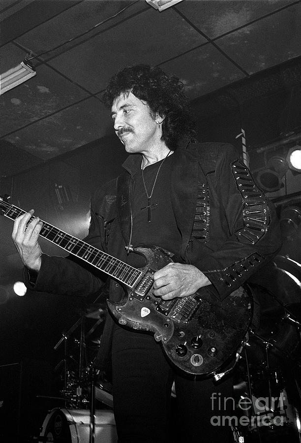 Tony Iommi Photograph - Tony Iommi - Black Sabbath #10 by Concert Photos
