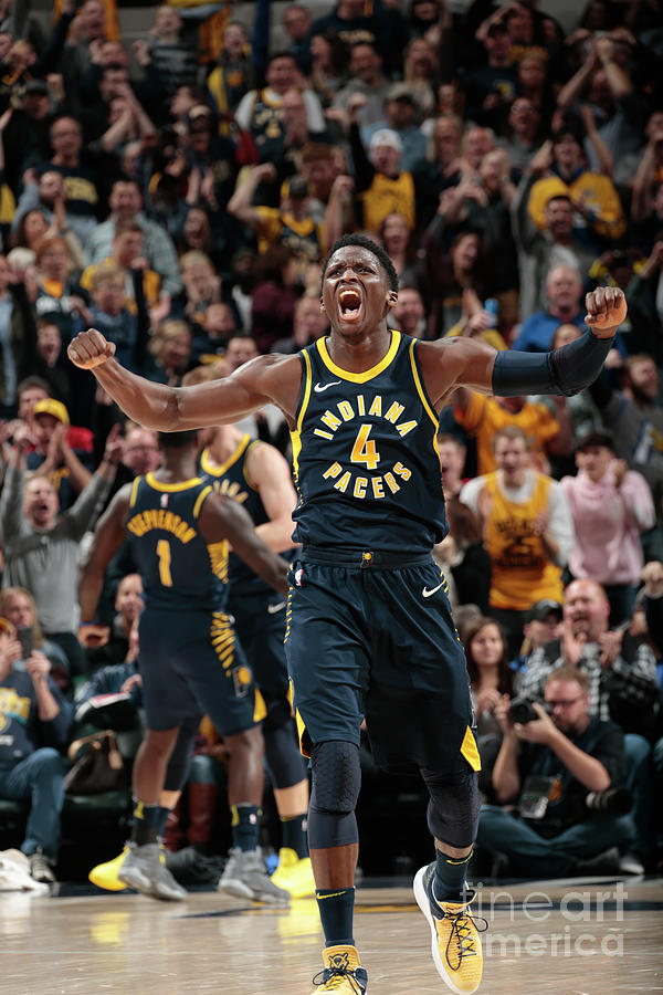 Victor Oladipo #10 Photograph by Ron Hoskins