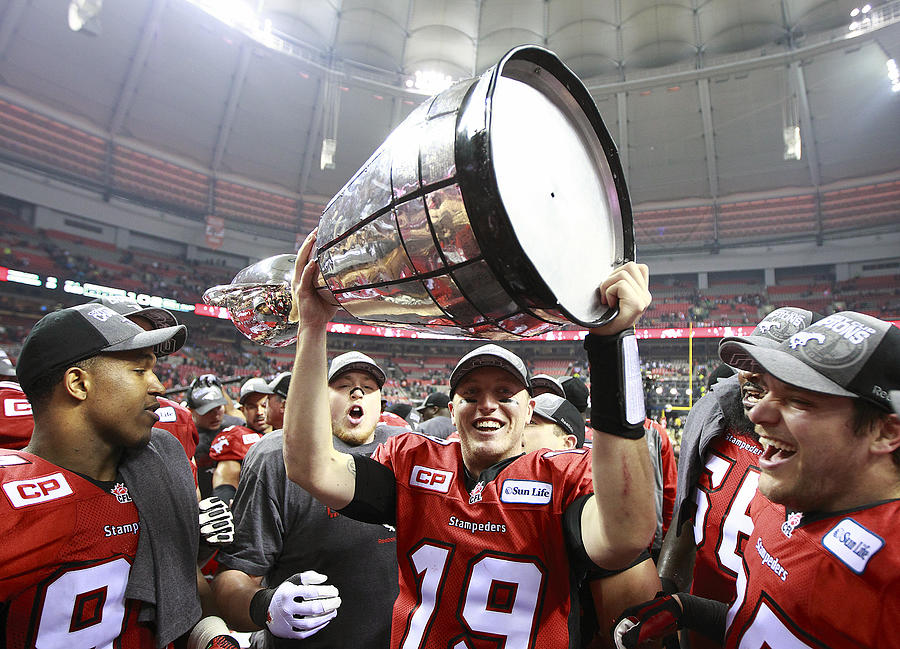 102nd Grey Cup Championship Game Photograph by Jeff Vinnick
