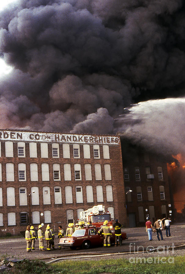 9-02-85 Passaic, NJ Labor Day Fire, Conflagration #11 Photograph by Steven Spak