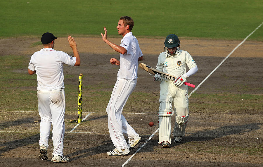 Bangladesh v England - 2nd Test Day Four #11 Photograph by Stu Forster