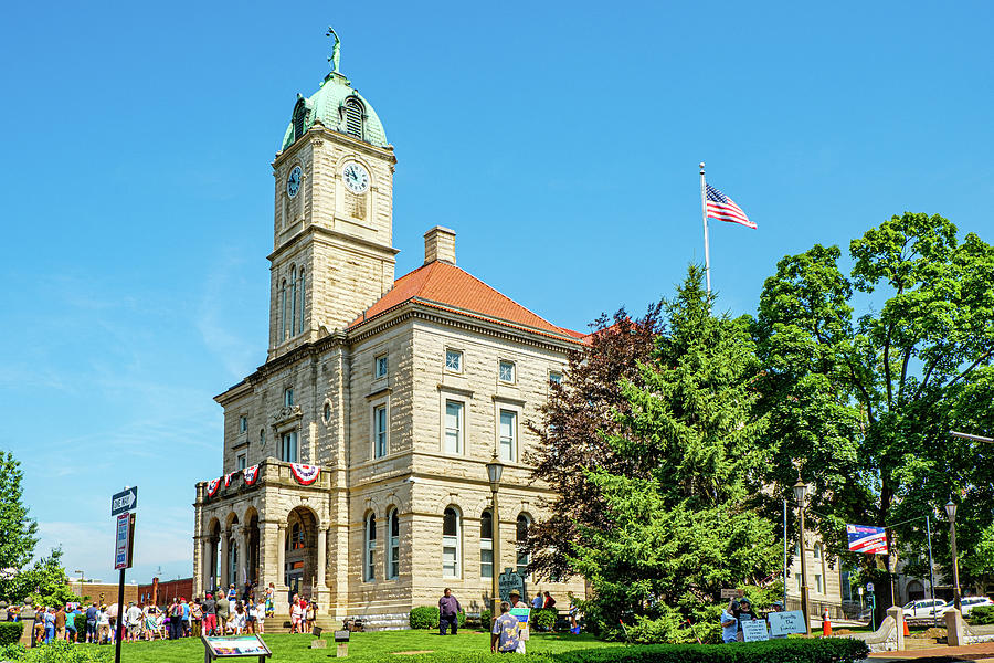 Architecture Photograph - Rockingham County Courthouse, Harrisonburg, Virginia #11 by Mark Summerfield Architecture Photograph - Rockingham County Courthouse, Harrisonburg, Virginia #11 by Mark Summerfield