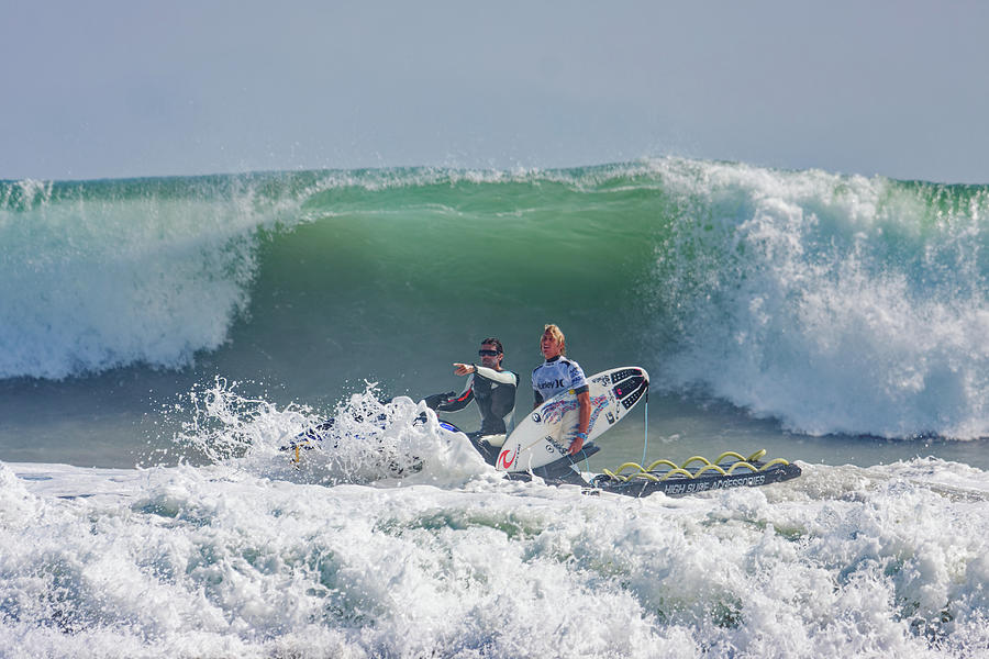 The U.S. Open of Surfing #11 Photograph by Ron Dubin