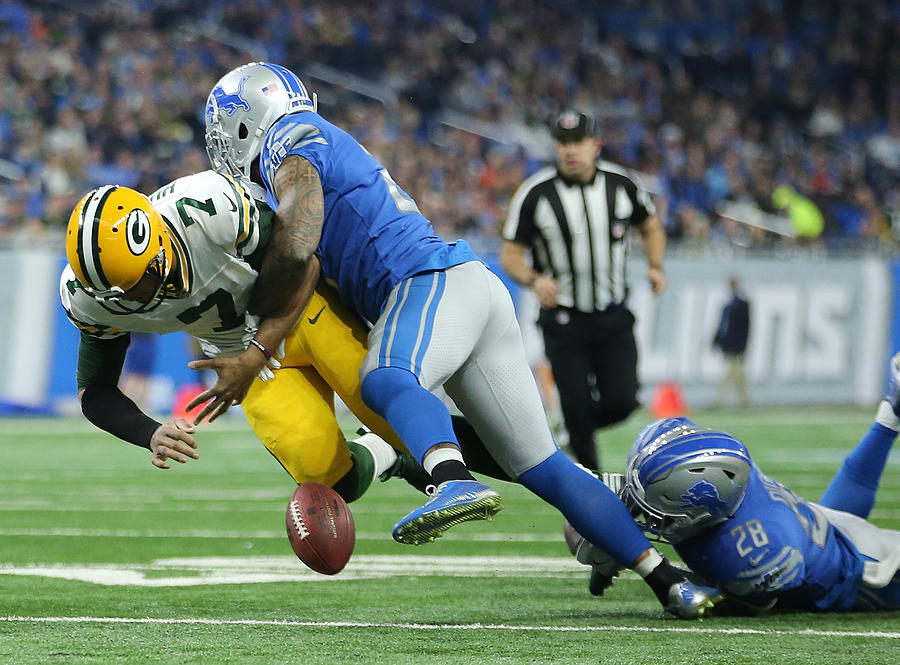 Green Bay Packers v Detroit Lions #111 Photograph by Leon Halip