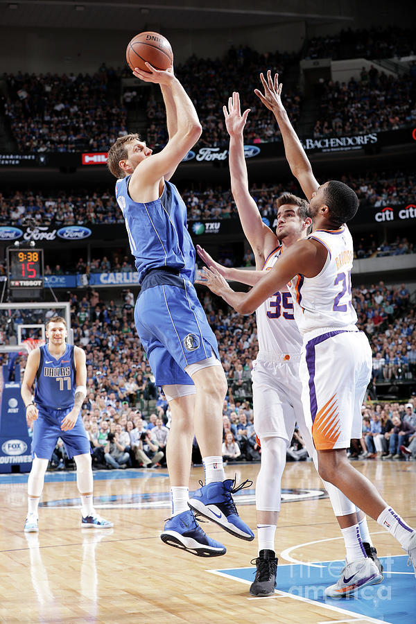 Dirk Nowitzki Photograph by Glenn James Dirk Nowitzki Photograph by Glenn James