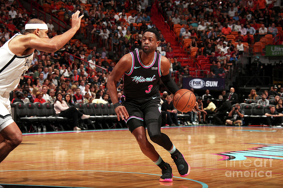 Dwyane Wade Photograph by Issac Baldizon Dwyane Wade Photograph by Issac Baldizon
