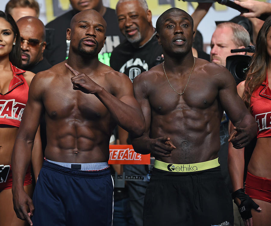 Floyd Mayweather Jr. v Andre Berto - Weigh-in #12 Photograph by Ethan Miller