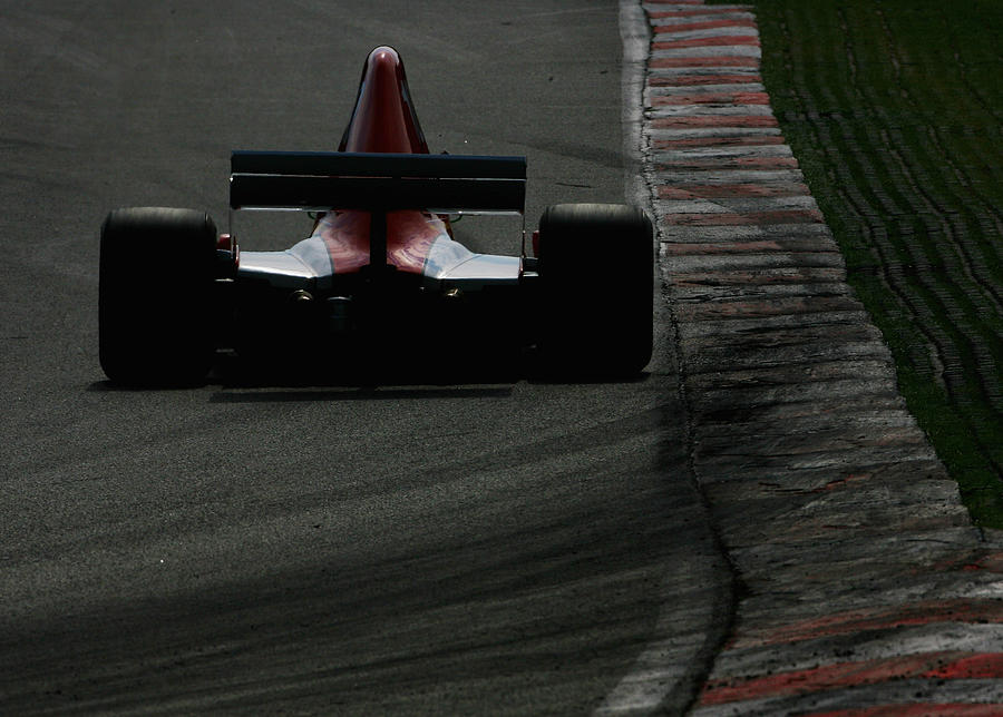 HSCC Superprix F.I.A. Historic Formula One #12 Photograph by Darrell Ingham