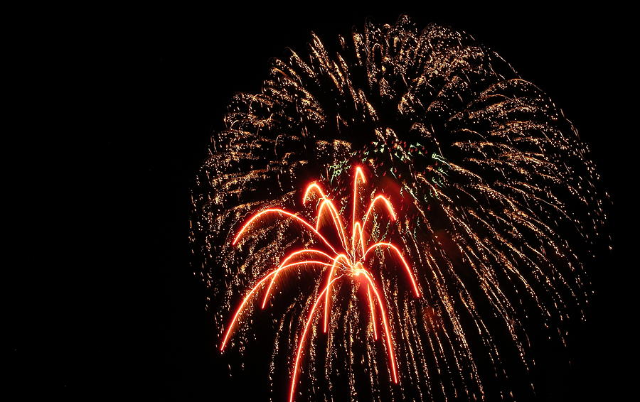 Fireworks #14 Photograph by George Pennington