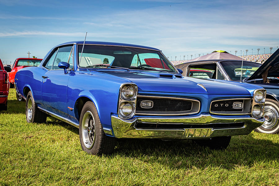 1967 Pontiac GTO Hardtop Coupe Photograph by Gestalt Imagery - Fine Art ...