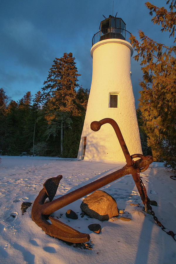 Old Presque Isle Lighthouse in Michigan along Lake Huron in the winter #14 Photograph by Eldon McGraw